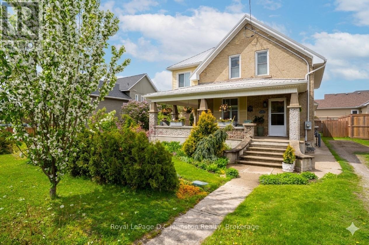 111 Albert Street N, Saugeen Shores, Ontario  N0H 2L0 - Photo 2 - X13172846