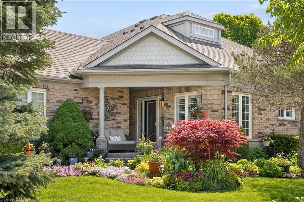 147 Reiber Court, Waterloo, Ontario  N2L 6N2 - Photo 4 - 40831155