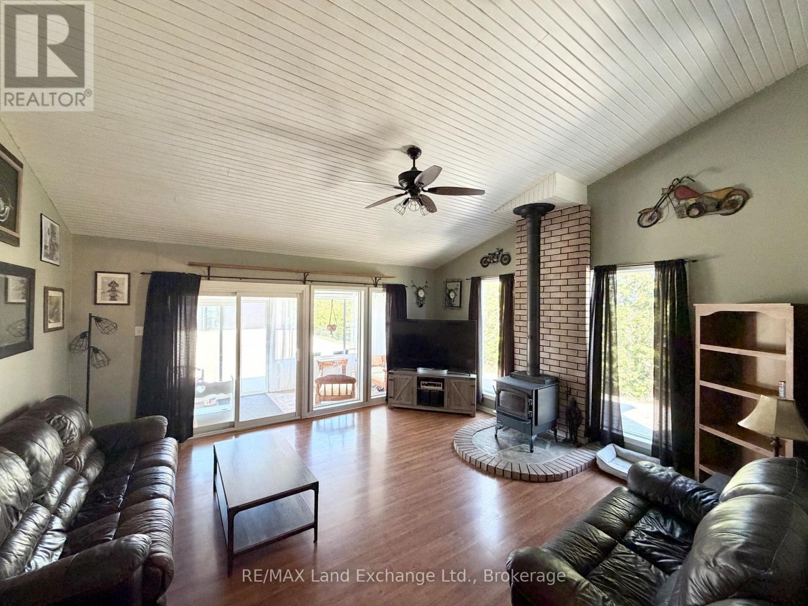 1676 Bruce-Saugeen Townline, Saugeen Shores, Ontario  N0H 2C5 - Photo 13 - X13173310