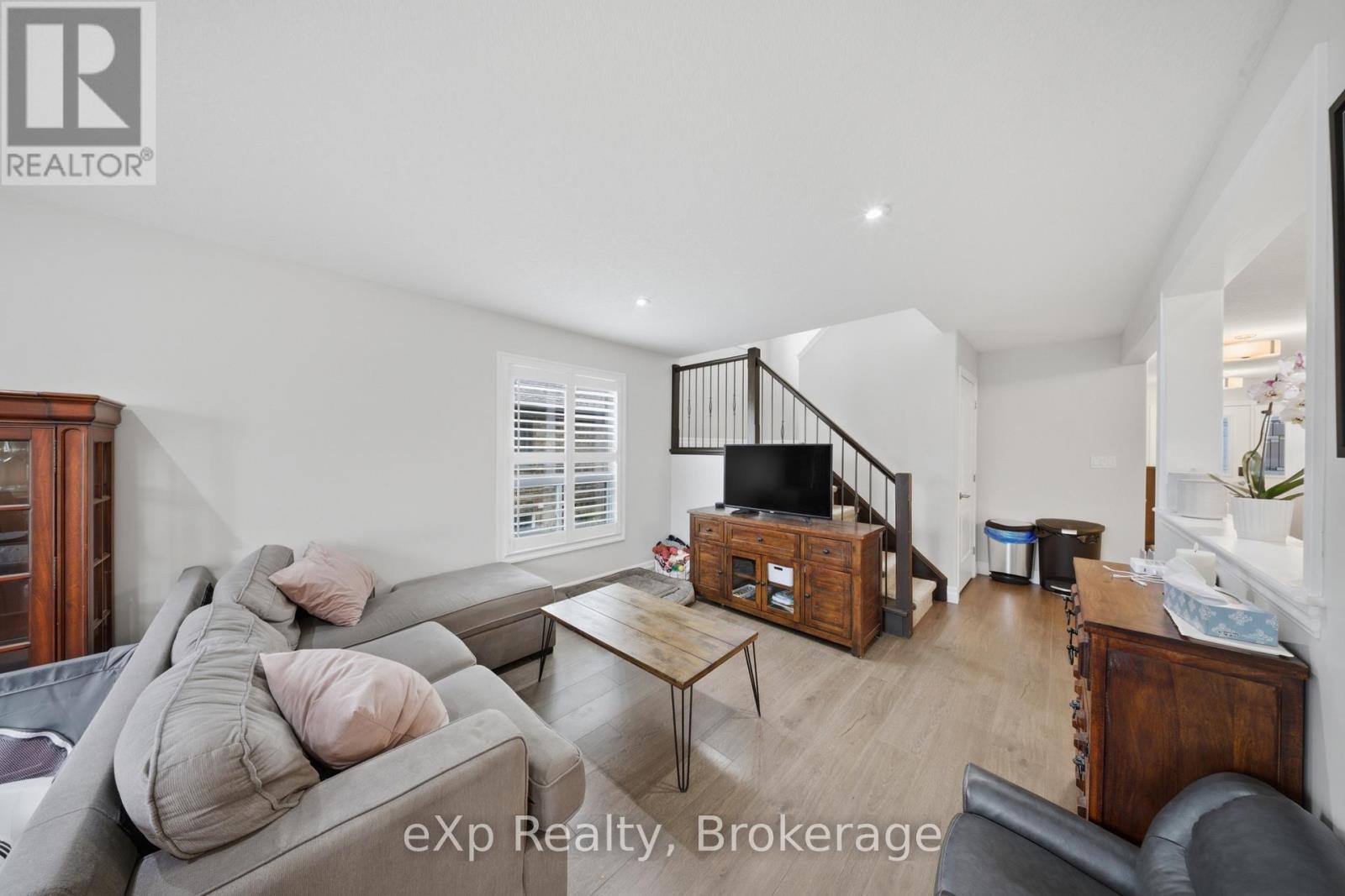 300 Hutton Street E, North Perth, Ontario  N4W 0C1 - Photo 17 - X13173460