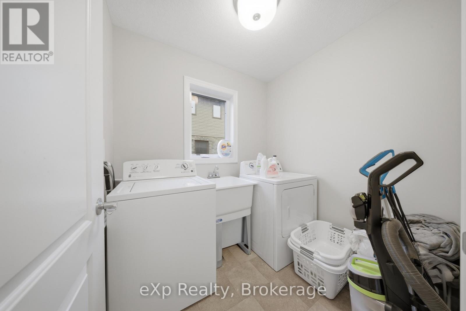 300 Hutton Street E, North Perth, Ontario  N4W 0C1 - Photo 7 - X13173460