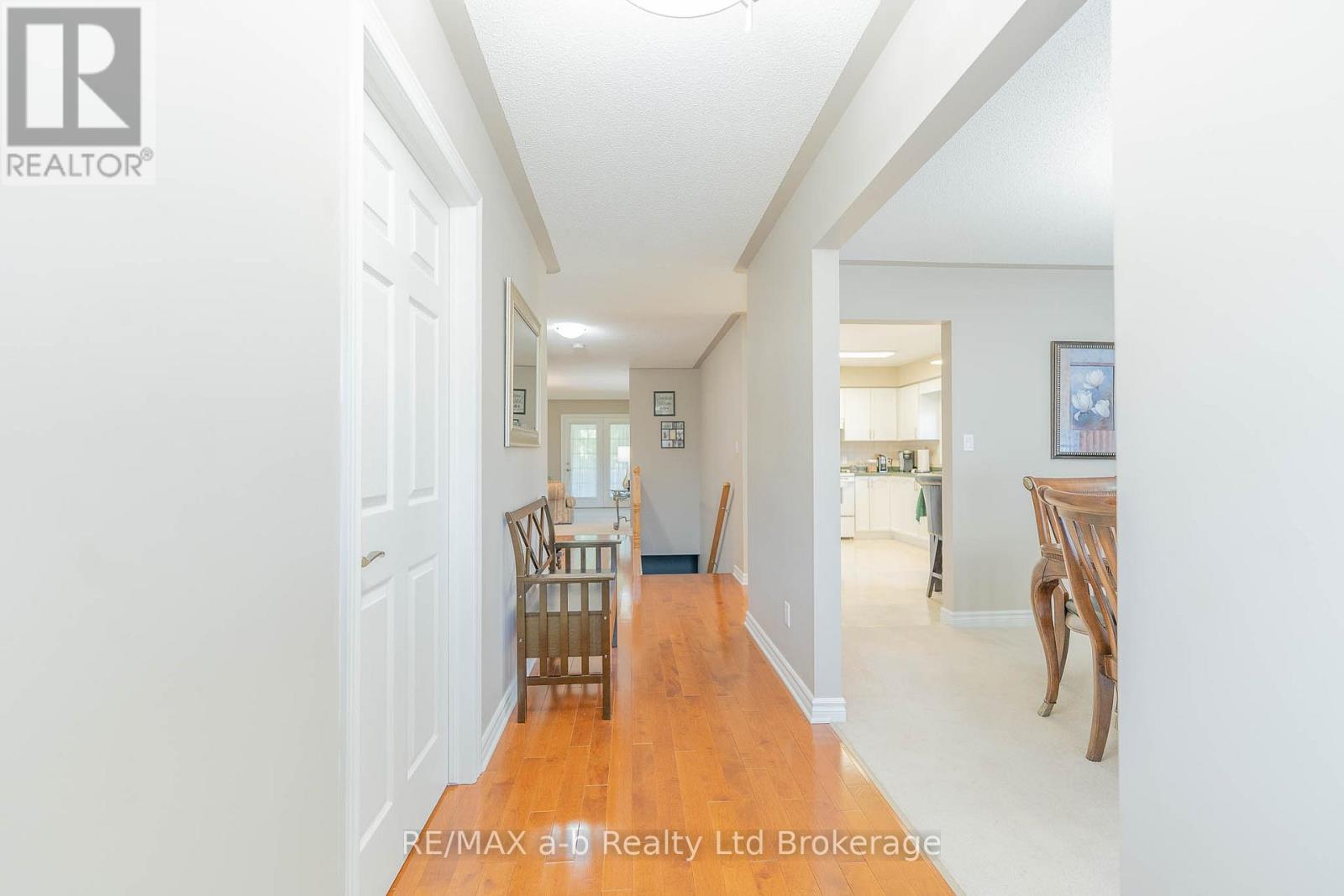 23 Armstrong Drive, Tillsonburg, Ontario  N4G 5T3 - Photo 5 - X13173688