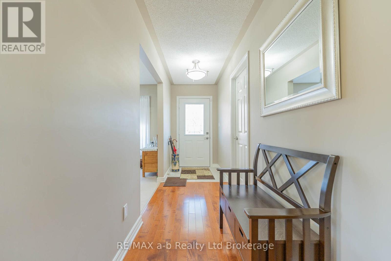 23 Armstrong Drive, Tillsonburg, Ontario  N4G 5T3 - Photo 6 - X13173688