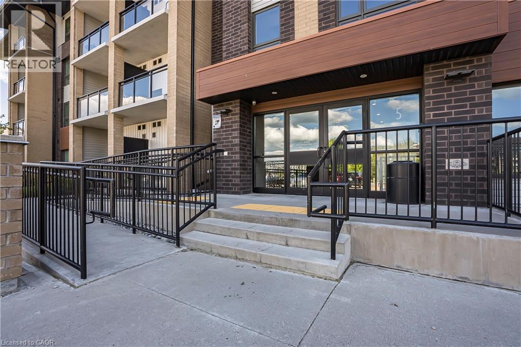 25 Kay Crescent Unit# 403, Guelph, Ontario  N1L 0P2 - Photo 3 - 40833518
