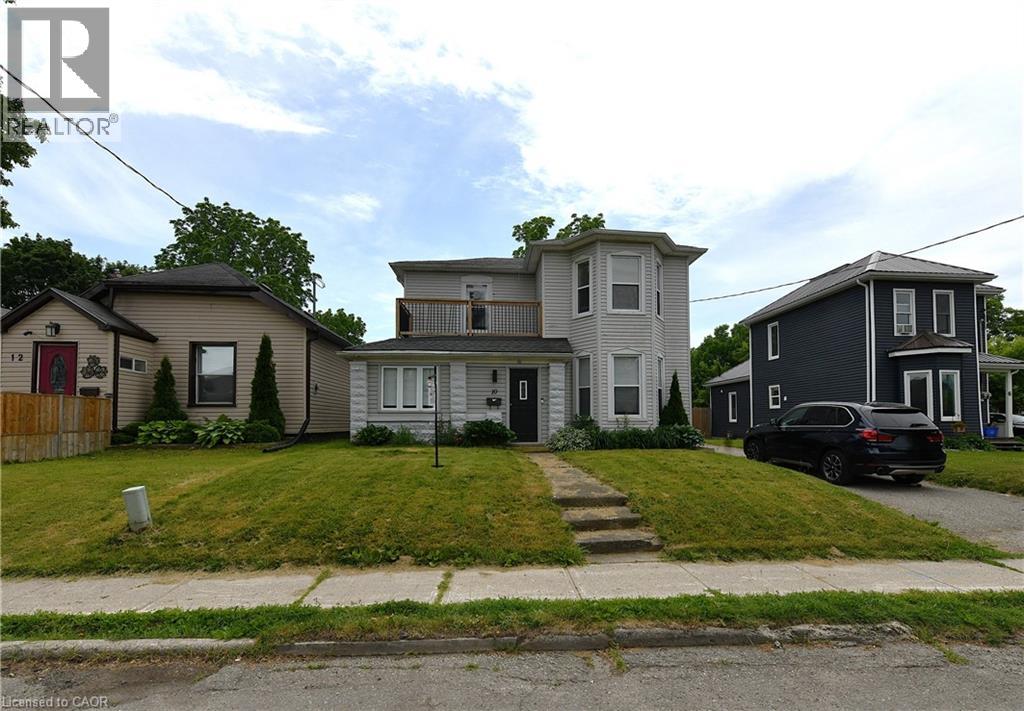 10 Meda Street, St. Thomas, Ontario  N5P 1W5 - Photo 2 - 40833375