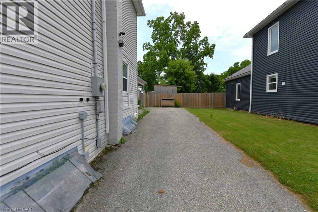 10 Meda Street, St. Thomas, Ontario  N5P 1W5 - Photo 3 - 40833375