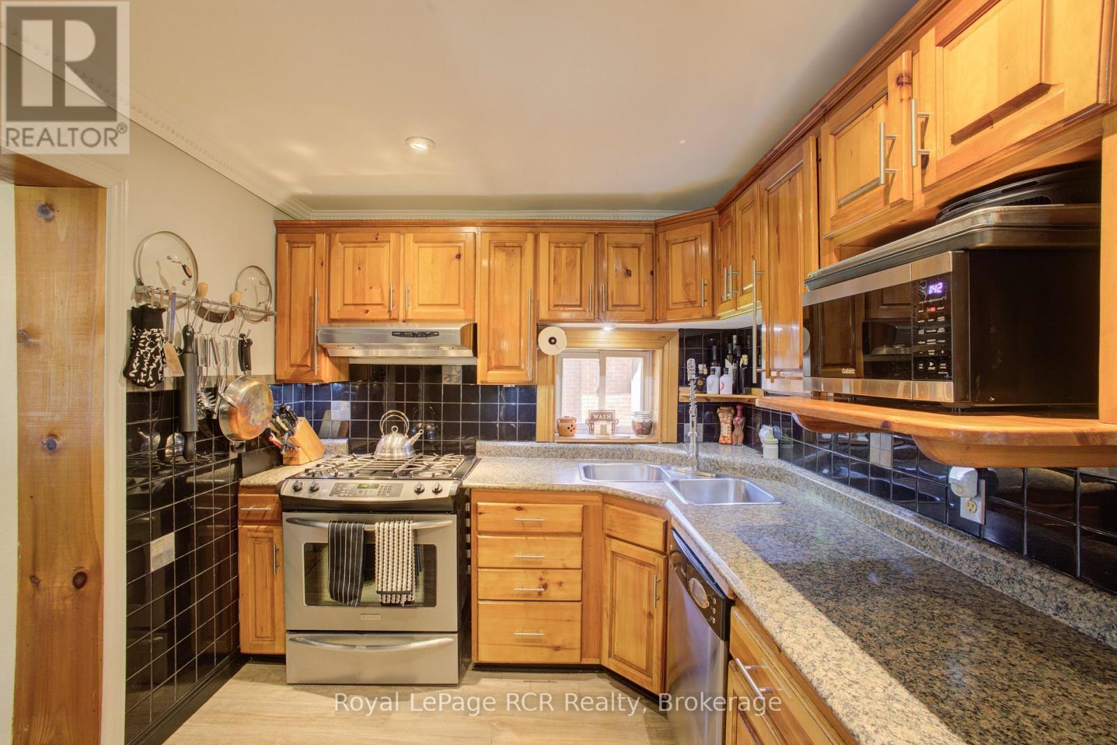 181 Georgina Street, Wellington North, Ontario  N0G 1A0 - Photo 15 - X13174568