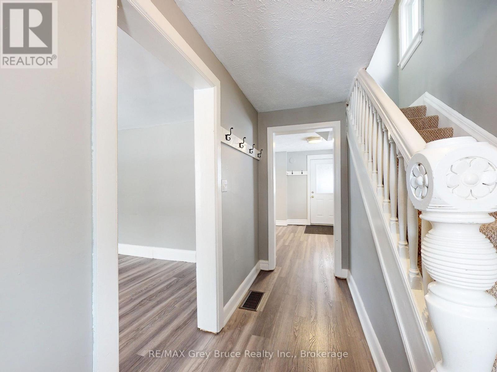 690 8th Street E, Owen Sound, Ontario  N4K 1L8 - Photo 15 - X13175288