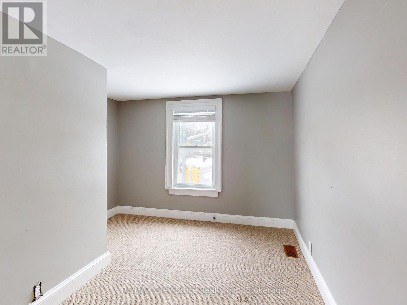 690 8th Street E, Owen Sound, Ontario  N4K 1L8 - Photo 18 - X13175288