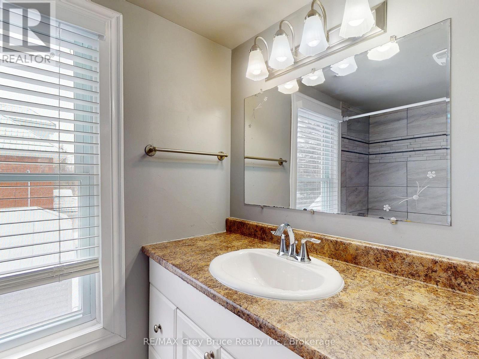 690 8th Street E, Owen Sound, Ontario  N4K 1L8 - Photo 27 - X13175288