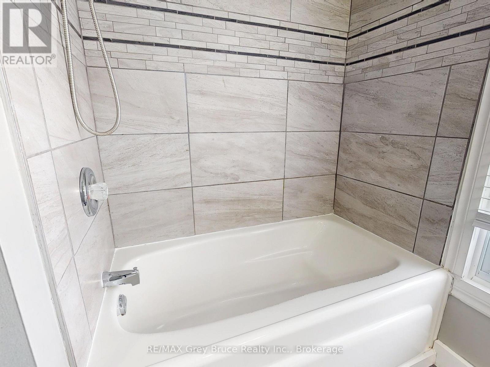 690 8th Street E, Owen Sound, Ontario  N4K 1L8 - Photo 28 - X13175288