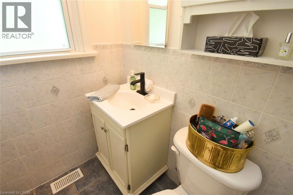33 Burwell Avenue, Stoney Creek, Ontario  L8G 3L8 - Photo 19 - 40819541