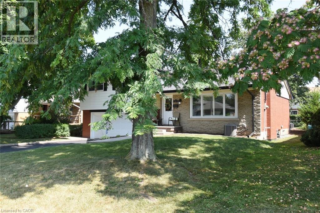 33 Burwell Avenue, Stoney Creek, Ontario  L8G 3L8 - Photo 4 - 40819541