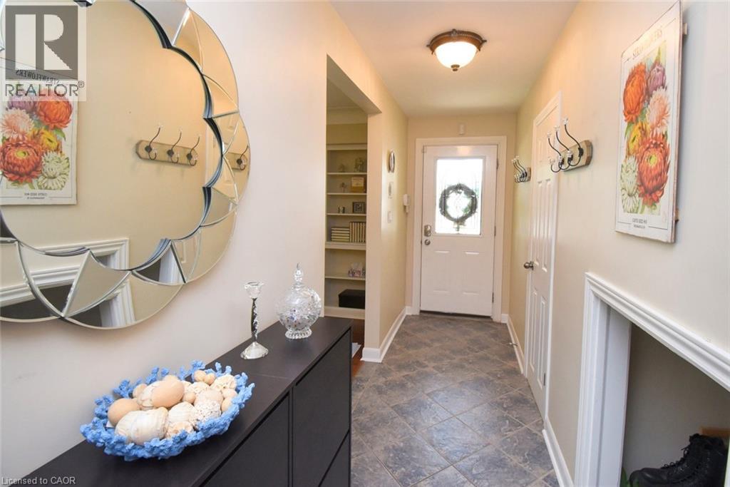 33 Burwell Avenue, Stoney Creek, Ontario  L8G 3L8 - Photo 5 - 40819541