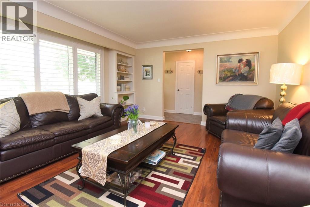 33 Burwell Avenue, Stoney Creek, Ontario  L8G 3L8 - Photo 9 - 40819541
