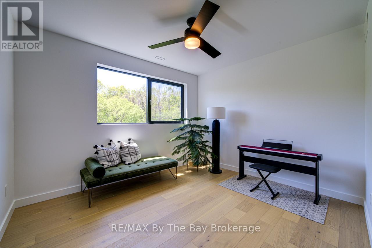 18 Raintree Court, Clearview, Ontario  L9Y 0K2 - Photo 24 - S13175748