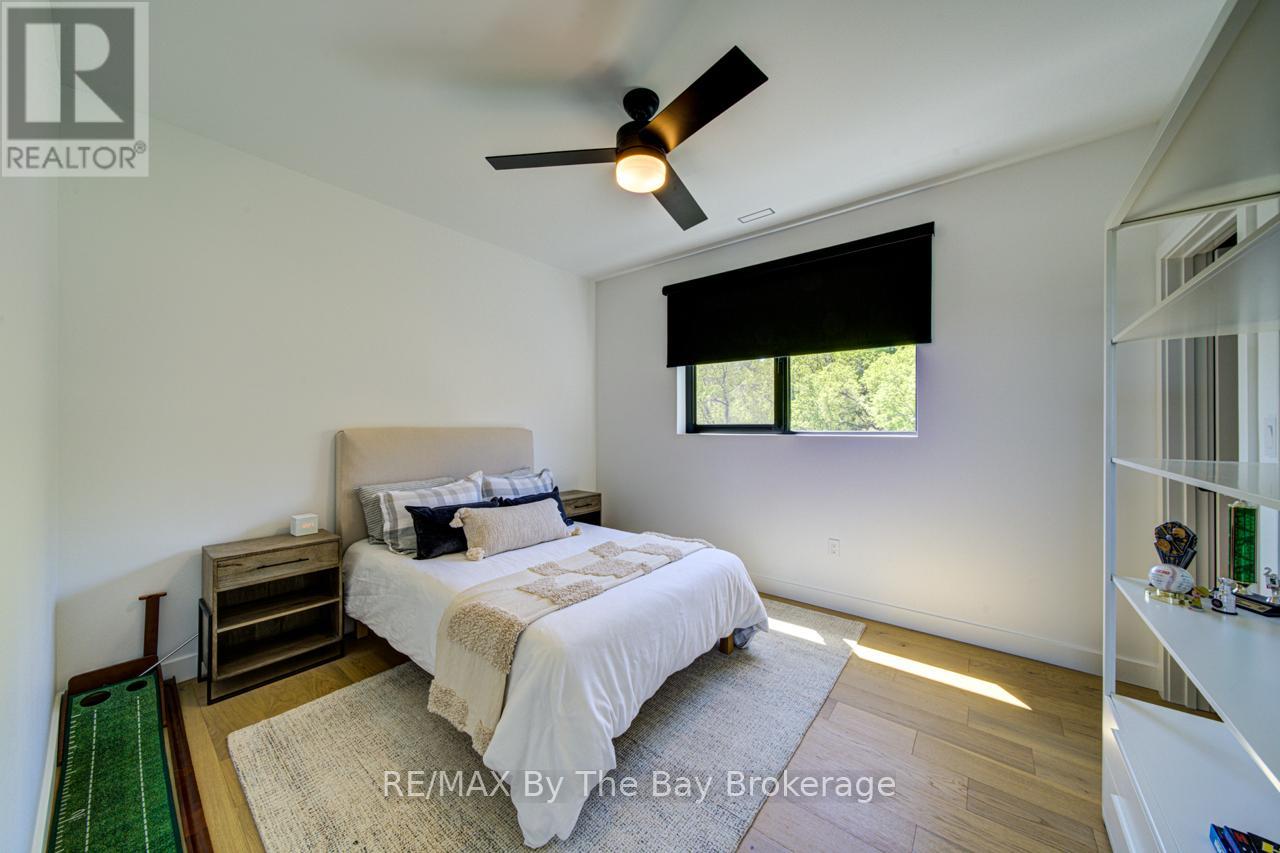 18 Raintree Court, Clearview, Ontario  L9Y 0K2 - Photo 28 - S13175748