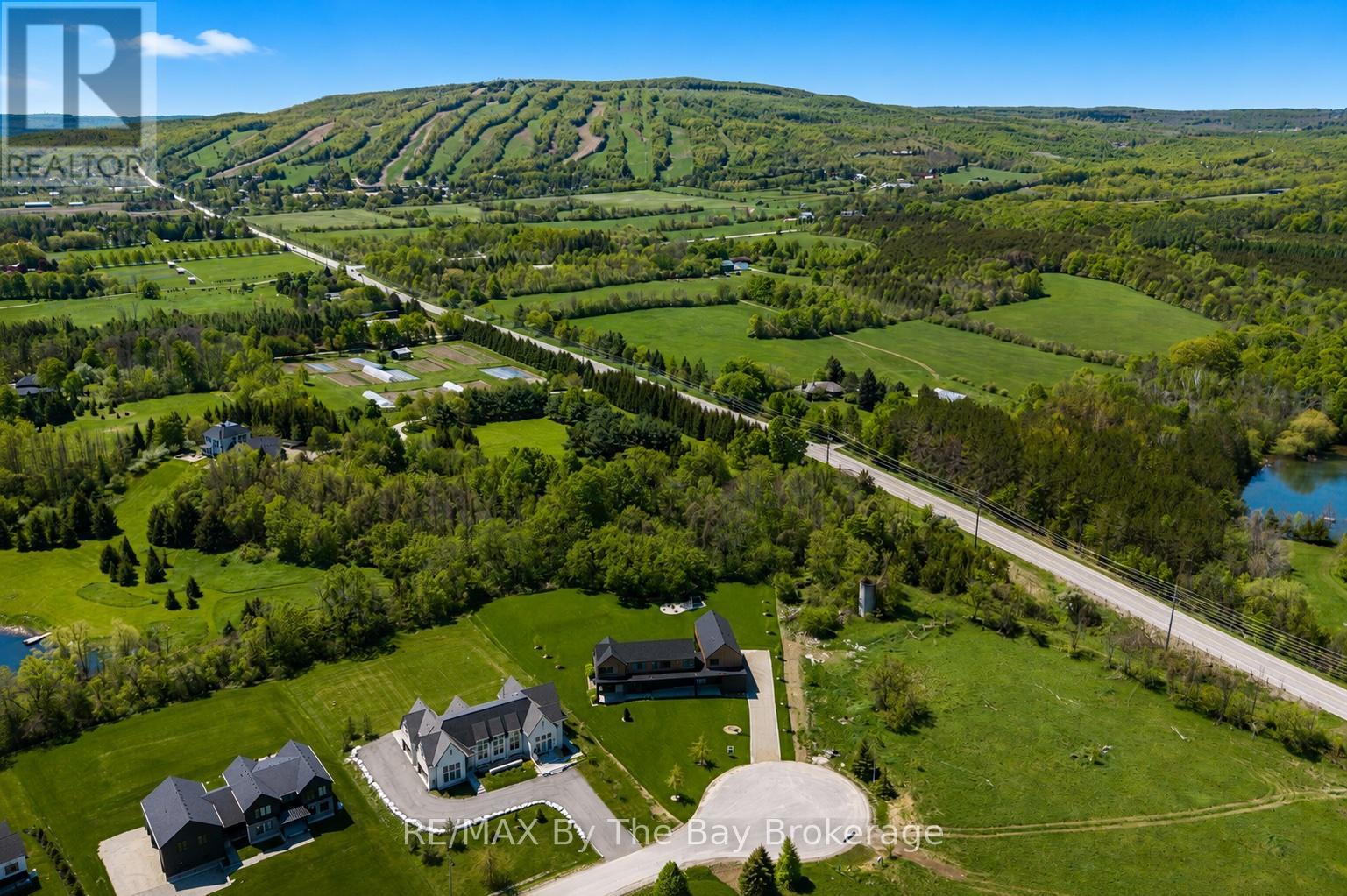 18 Raintree Court, Clearview, Ontario  L9Y 0K2 - Photo 47 - S13175748