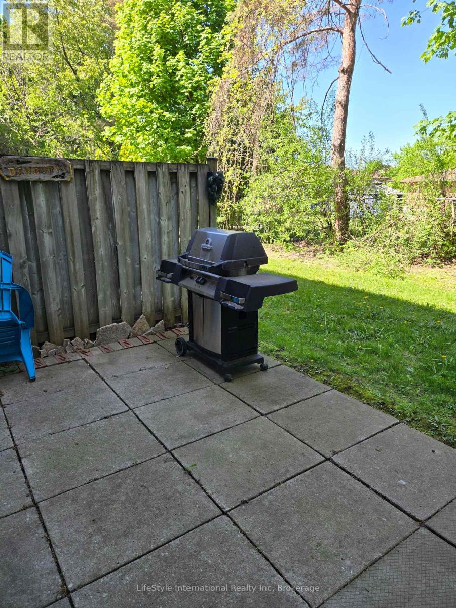 16 - 201 Silvercreek Parkway N, Guelph, Ontario  N1H 3T4 - Photo 28 - X13175848