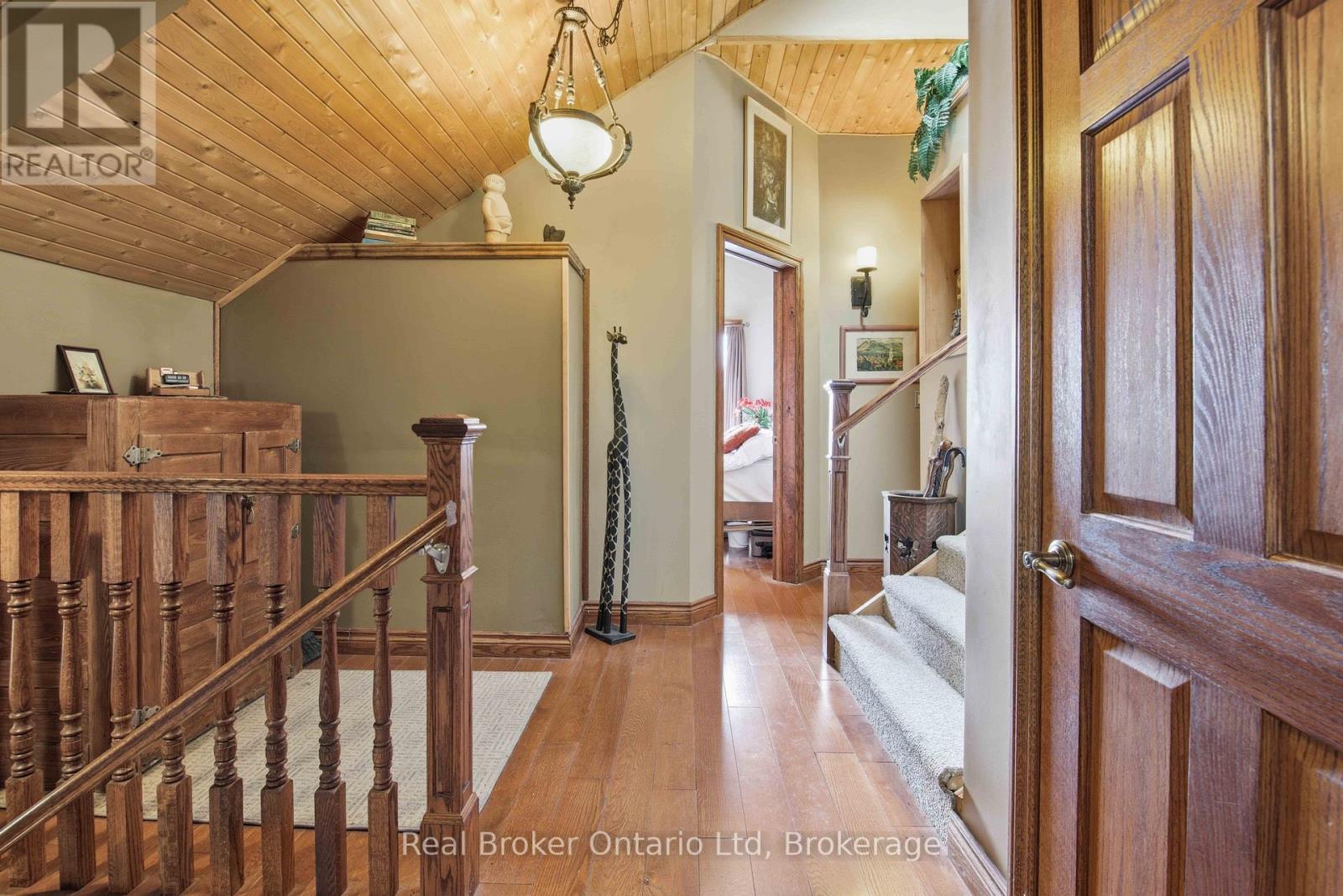 574 Mallory Beach Road, South Bruce Peninsula, Ontario  N0H 2T0 - Photo 11 - X13175942