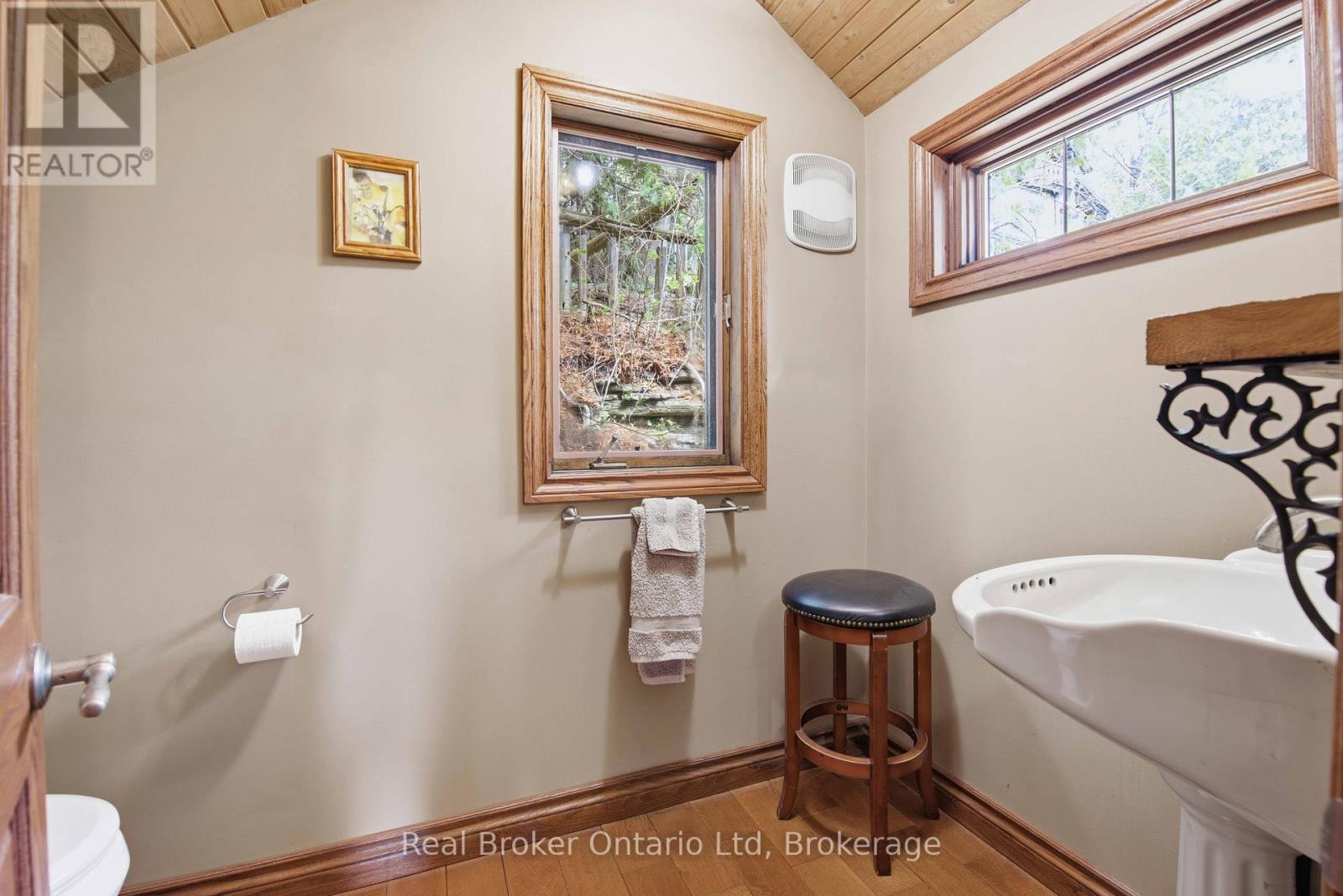 574 Mallory Beach Road, South Bruce Peninsula, Ontario  N0H 2T0 - Photo 20 - X13175942