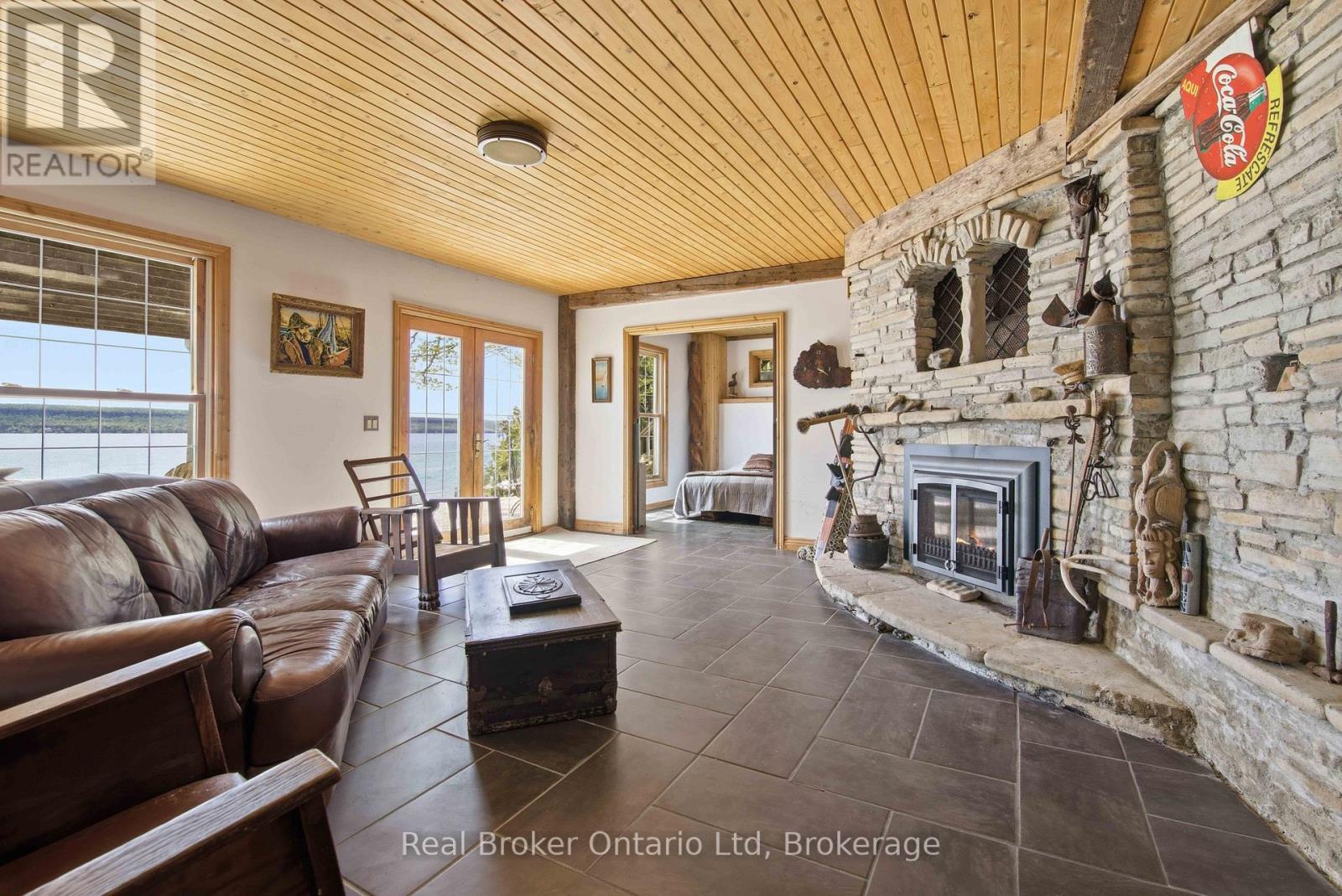 574 Mallory Beach Road, South Bruce Peninsula, Ontario  N0H 2T0 - Photo 36 - X13175942