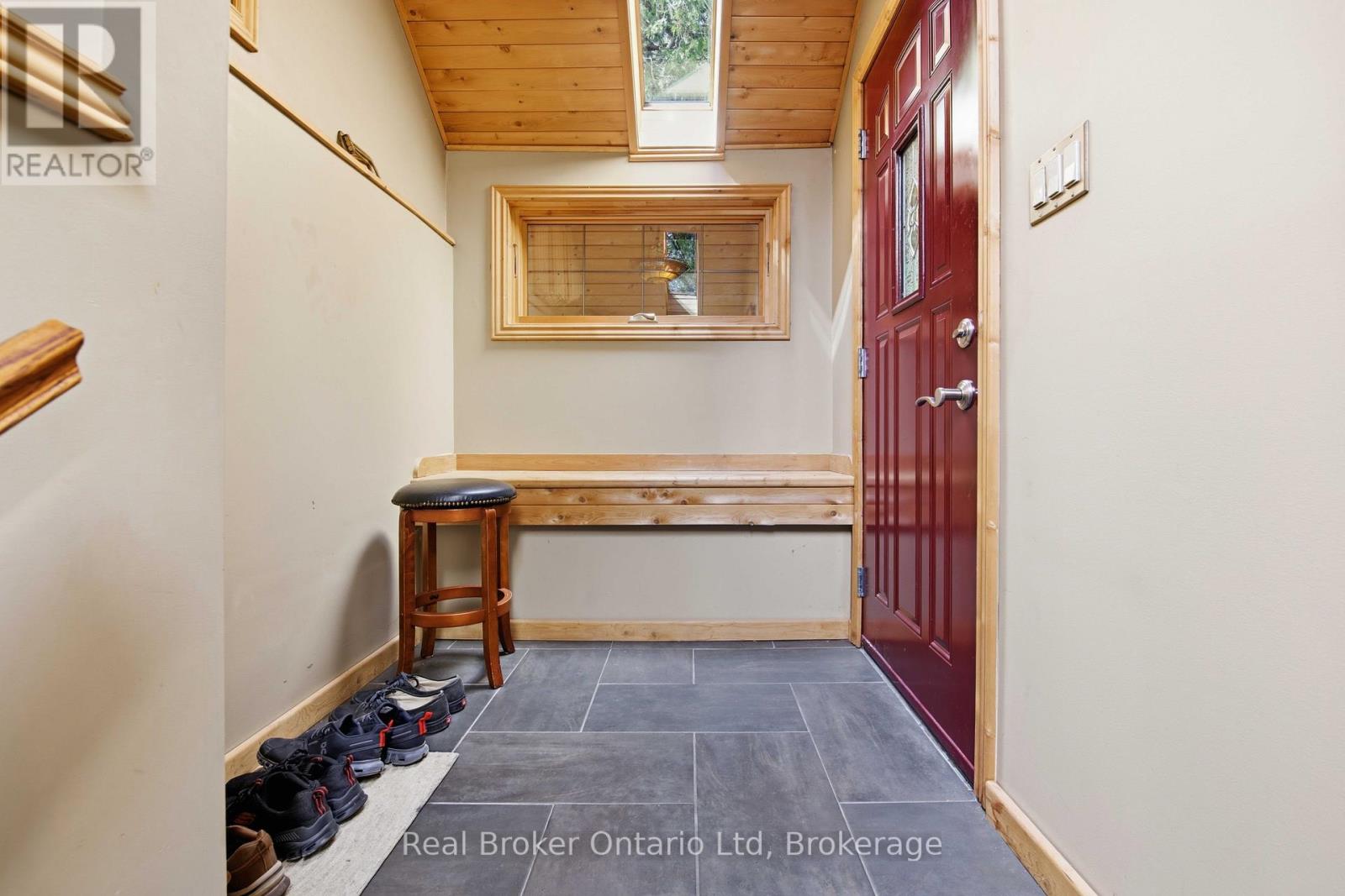 574 Mallory Beach Road, South Bruce Peninsula, Ontario  N0H 2T0 - Photo 9 - X13175942
