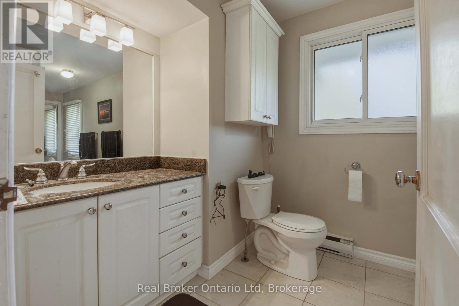 275 Balmy Beach Road, Georgian Bluffs, Ontario  N4K 5N4 - Photo 34 - X13175944