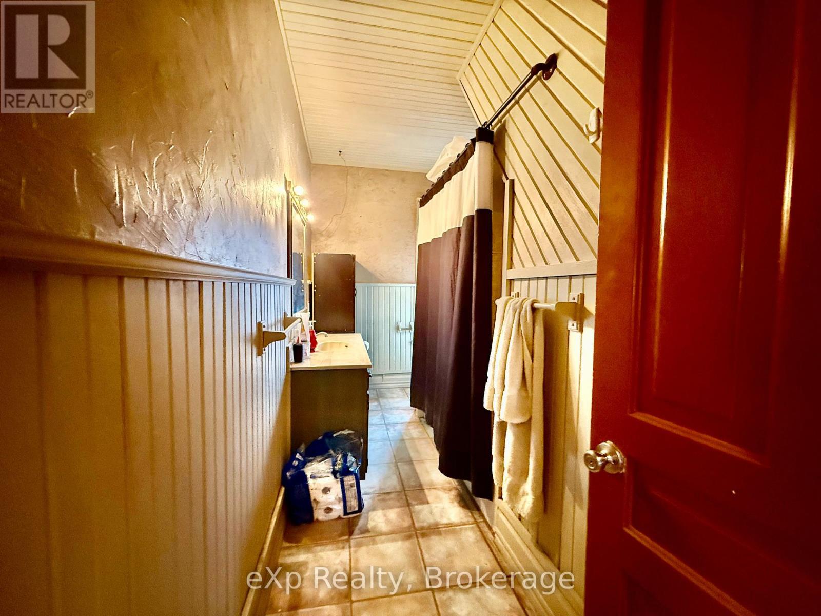 388 11th Street, Hanover, Ontario  N4N 1S5 - Photo 10 - X13176040