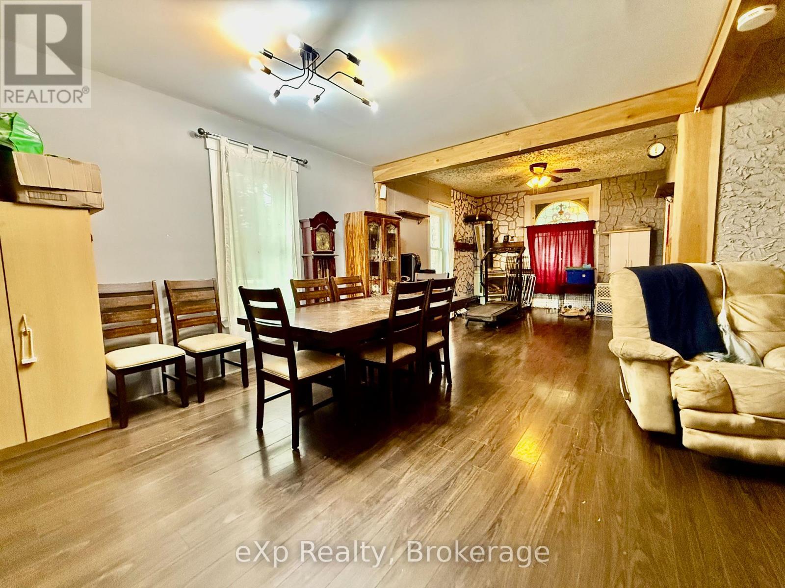 388 11th Street, Hanover, Ontario  N4N 1S5 - Photo 5 - X13176040