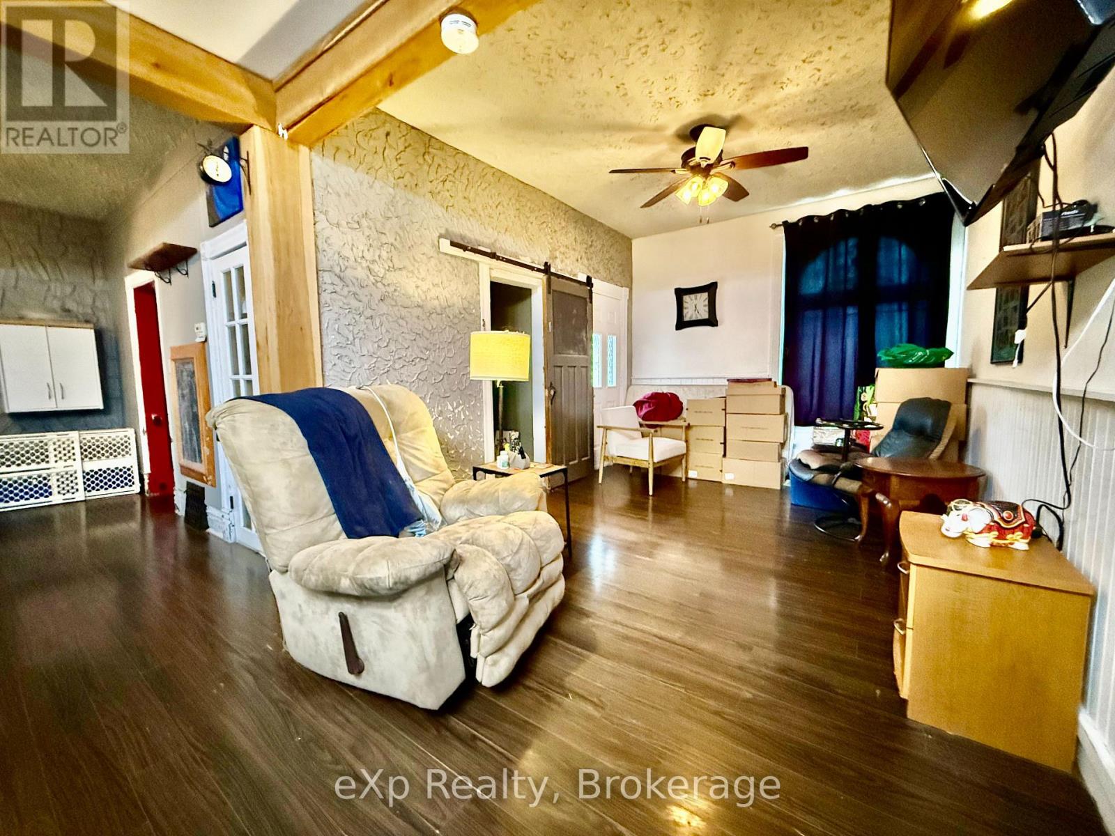 388 11th Street, Hanover, Ontario  N4N 1S5 - Photo 6 - X13176040