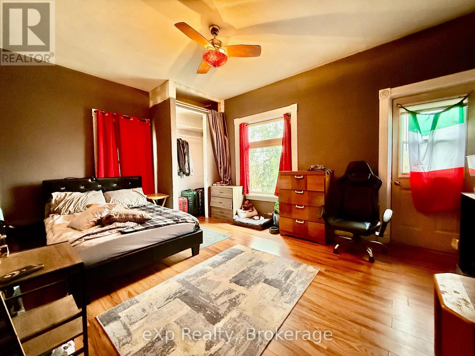 388 11th Street, Hanover, Ontario  N4N 1S5 - Photo 9 - X13176040