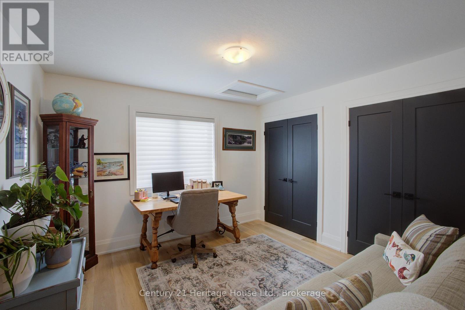 111 Eccles Avenue, West Grey, Ontario  N0G 1R0 - Photo 41 - X13176054