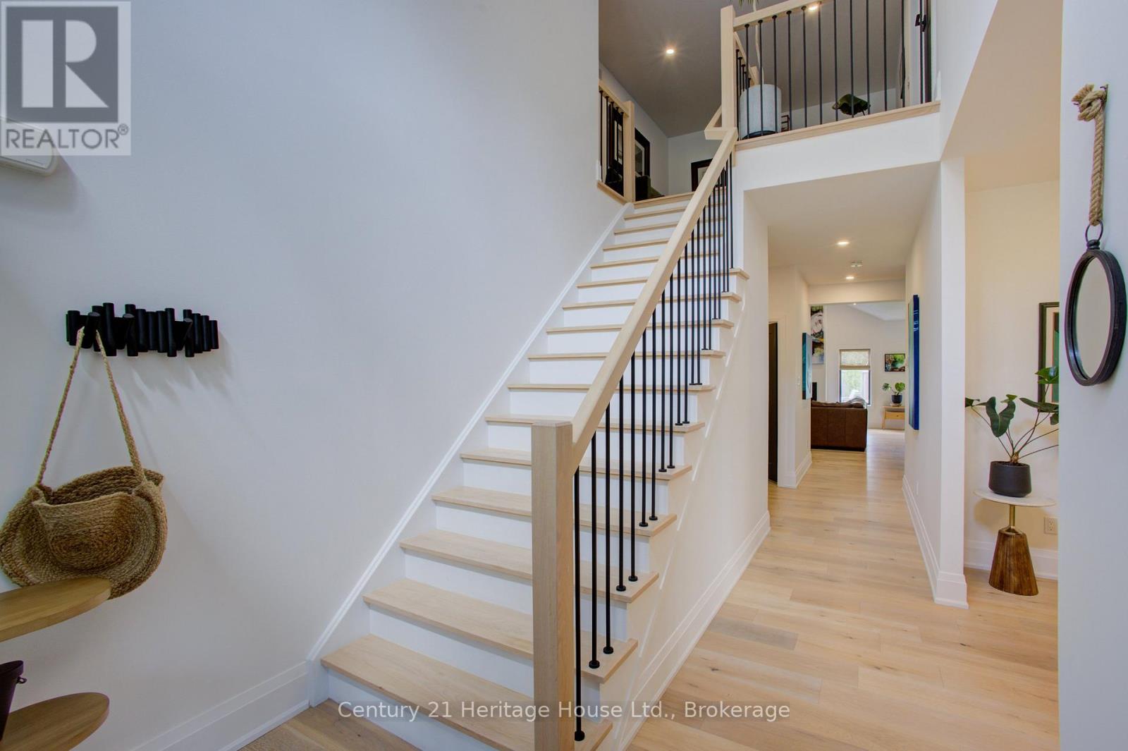 111 Eccles Avenue, West Grey, Ontario  N0G 1R0 - Photo 7 - X13176054