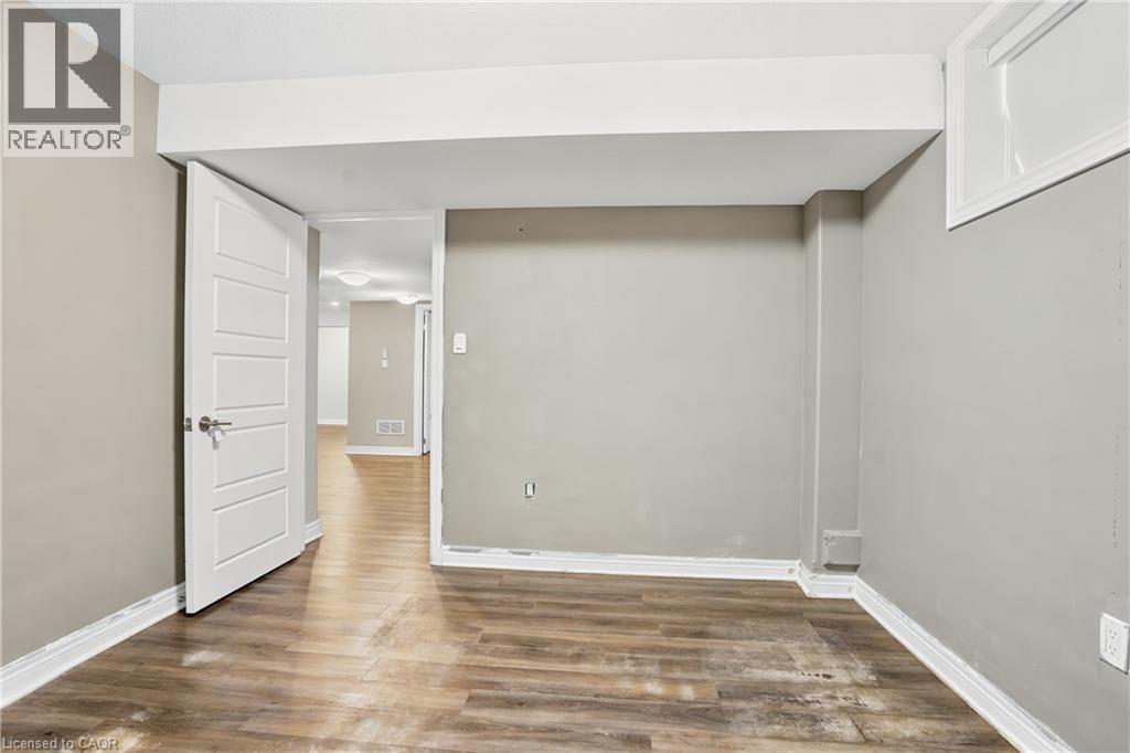 374 Viger Drive S, Welland, Ontario  L3B 0E2 - Photo 32 - 40833739