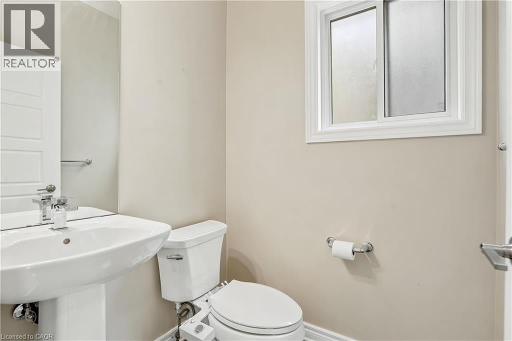 374 Viger Drive S, Welland, Ontario  L3B 0E2 - Photo 6 - 40833739