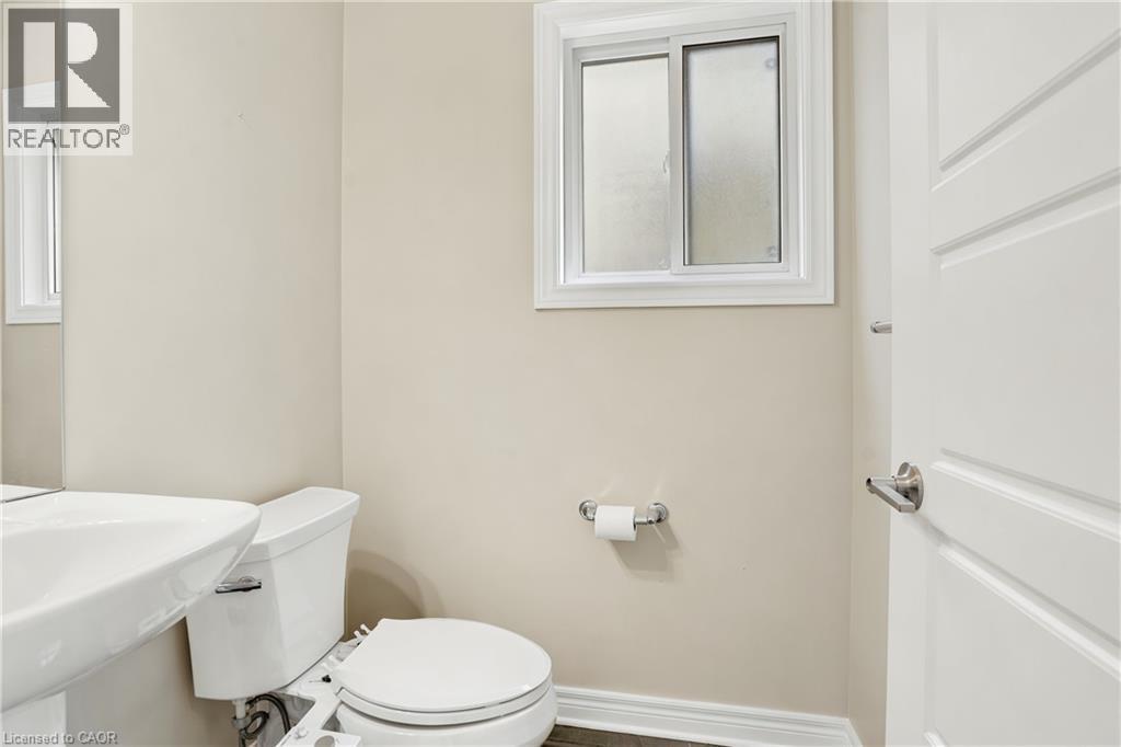 374 Viger Drive S, Welland, Ontario  L3B 0E2 - Photo 7 - 40833739