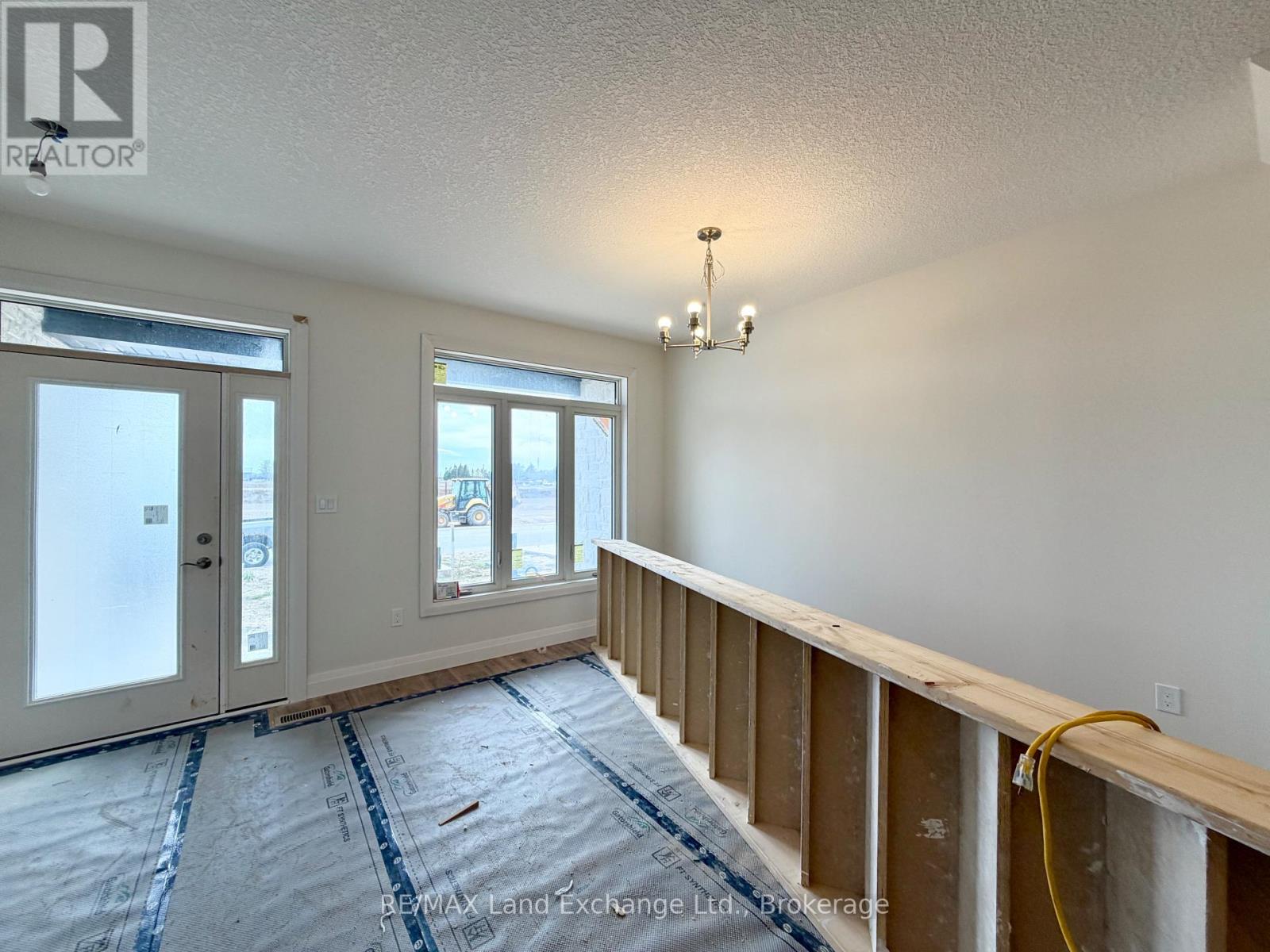 447 Ivings Drive, Saugeen Shores, Ontario  N0H 2C1 - Photo 3 - X13176516