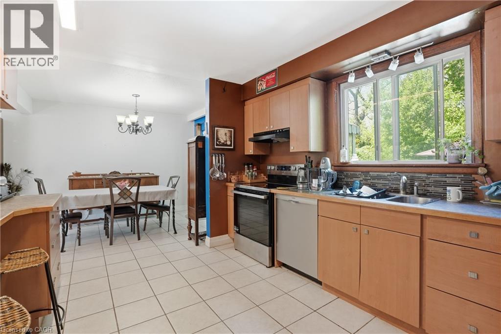 39 Paradise Road N, Hamilton, Ontario  L8S 3S6 - Photo 9 - 40833592