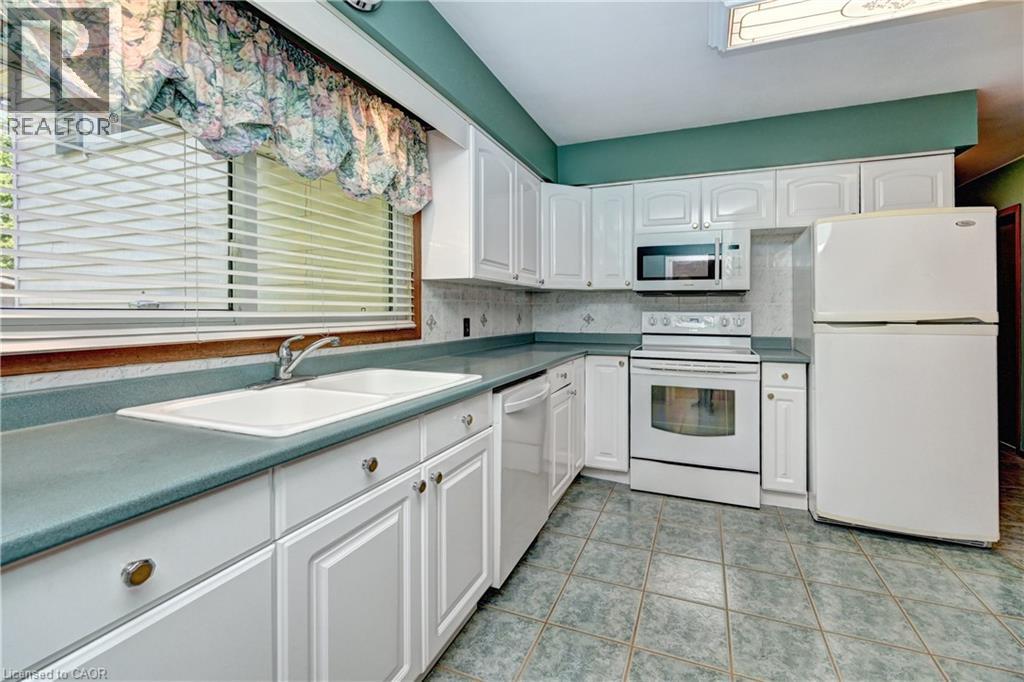 132 Forest Hill Drive, Kitchener, Ontario  N2M 4G3 - Photo 15 - 40832145