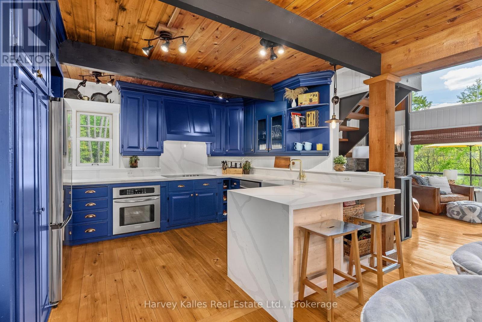 157 Chalet Crescent, Huntsville, Ontario  P1H 1A8 - Photo 10 - X13176930
