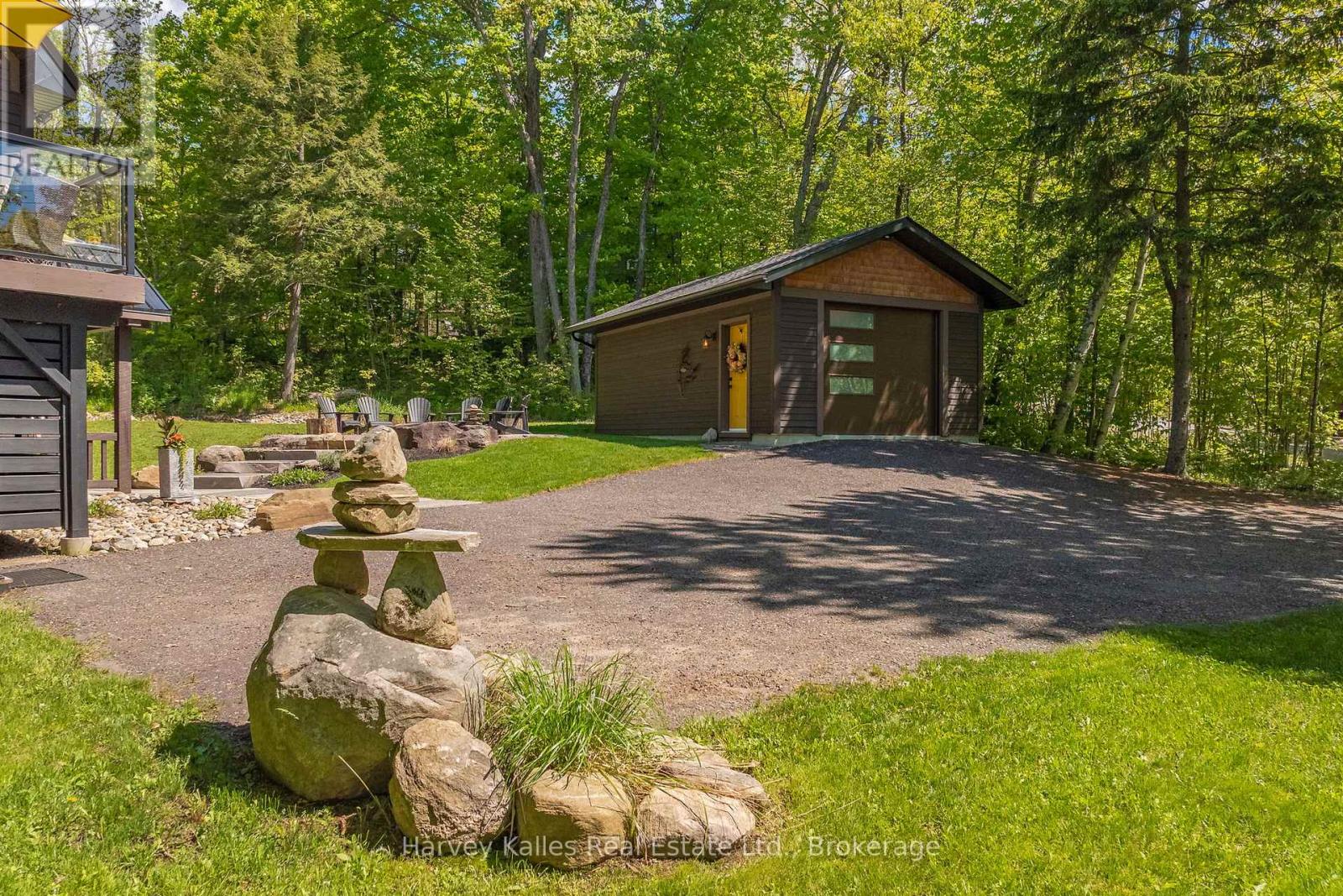 157 Chalet Crescent, Huntsville, Ontario  P1H 1A8 - Photo 3 - X13176930