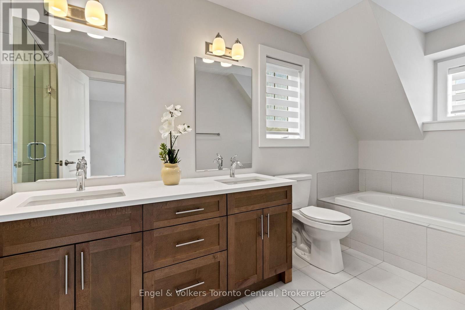 145 Sycamore Street, Blue Mountains, Ontario  L9Y 4E4 - Photo 27 - X13176986