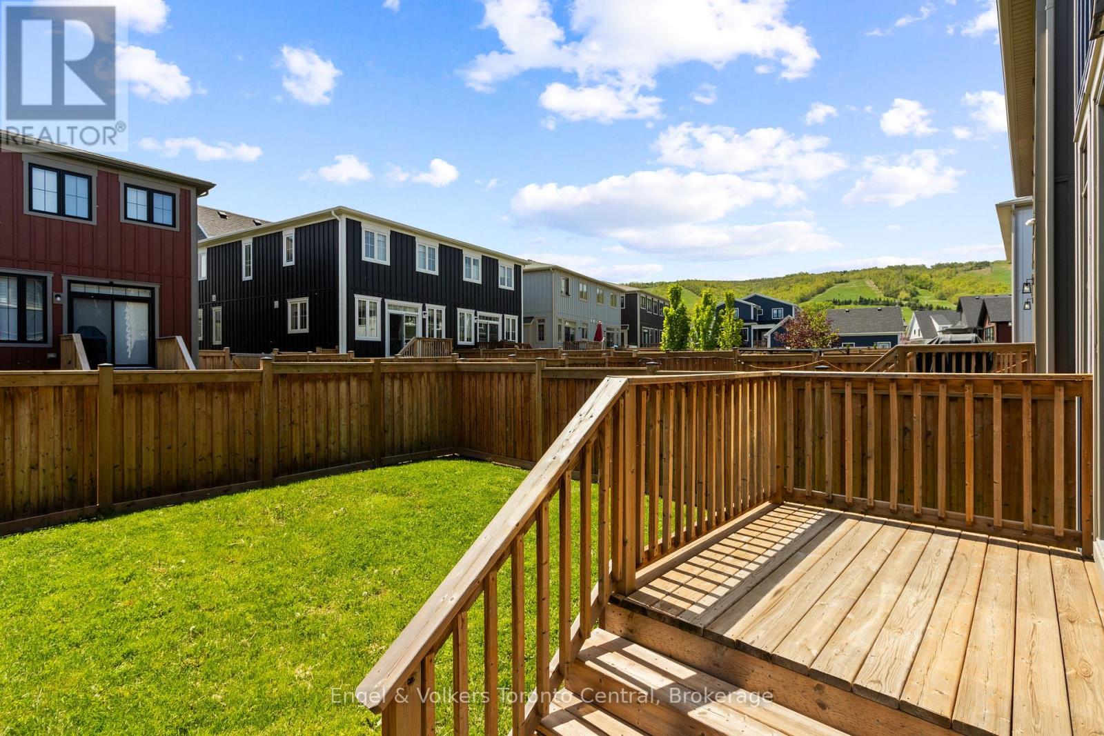 145 Sycamore Street, Blue Mountains, Ontario  L9Y 4E4 - Photo 45 - X13176986