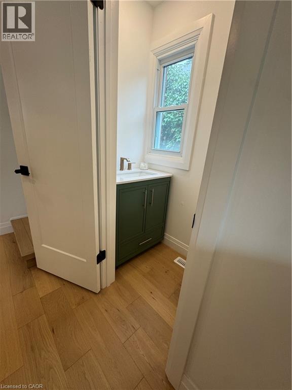 304 Park Street, Dundas, Ontario  L9H 1Y9 - Photo 7 - 40833887