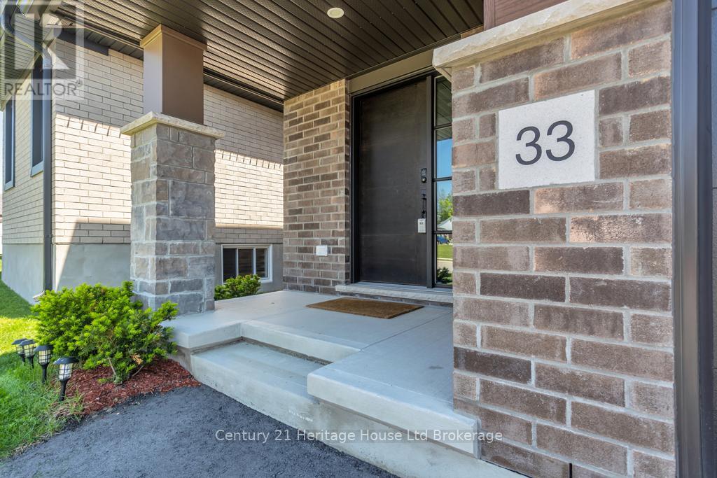 33 Martin Street, Tillsonburg, Ontario  N4G 0K3 - Photo 39 - X13180380