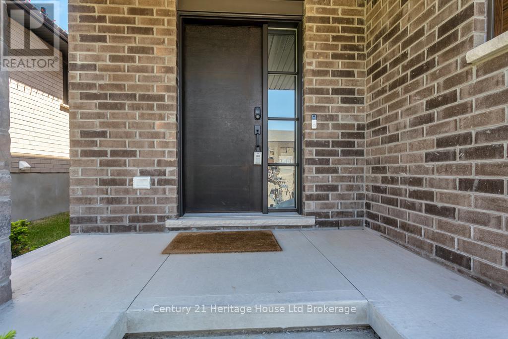 33 Martin Street, Tillsonburg, Ontario  N4G 0K3 - Photo 5 - X13180380