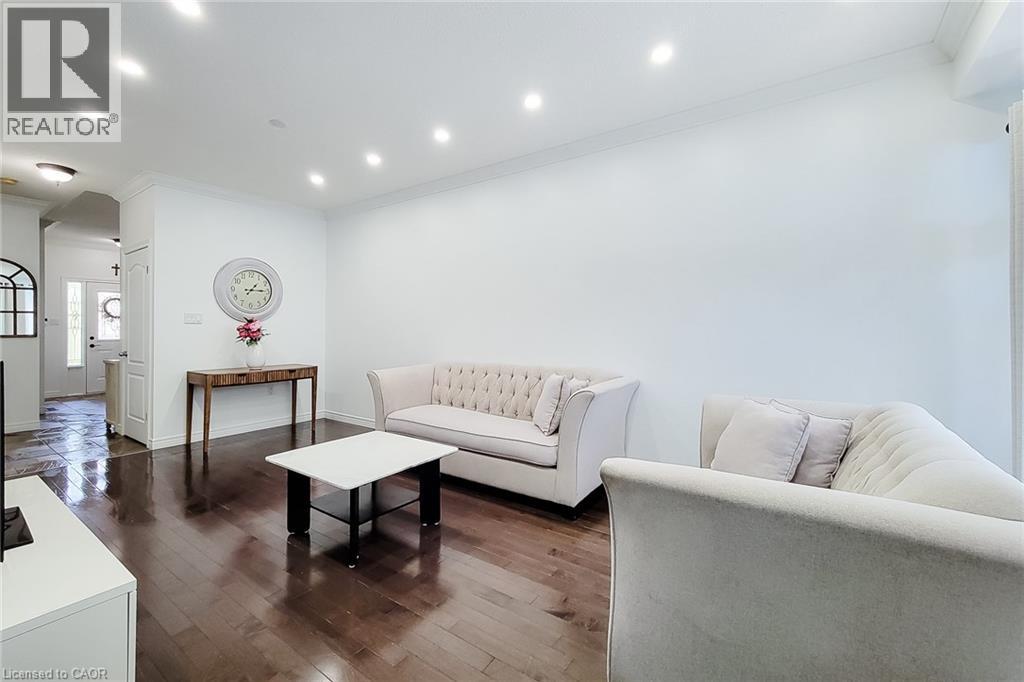 232 Stonehenge Drive Unit# 2, Ancaster, Ontario  L9K 1R5 - Photo 12 - 40828857