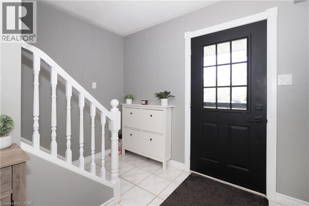 15 Dales Drive, Drayton, Ontario  N0G 1P0 - Photo 4 - 40833527