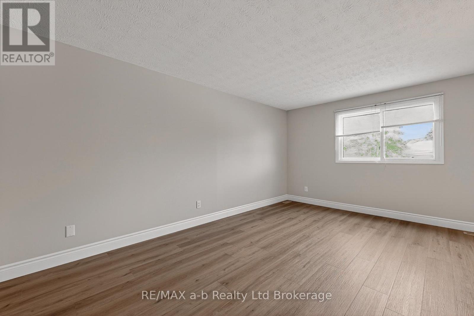 267 Beckett Road, Ingersoll, Ontario  N5C 3X4 - Photo 13 - X13182434